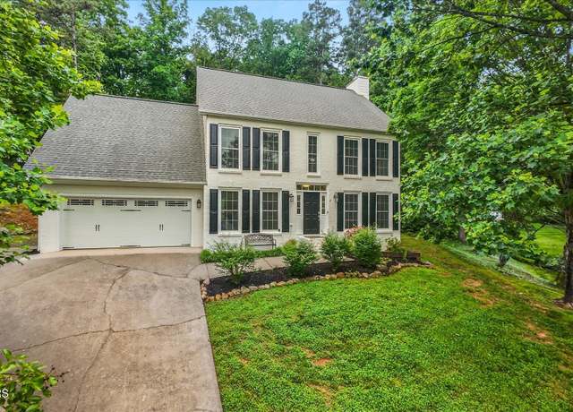 Property at 2819 Dee Peppers Dr, Knoxville, TN 37931, 3 beds, 2.5 baths