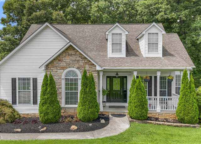 Property at 6759 Fox Manor Blvd, Knoxville, TN 37909, 4 beds, 3 baths