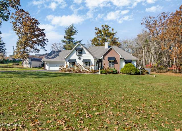 Property at 9521 Cherokee Trl, Crossville, TN 38572, 3 beds, 3.5 baths