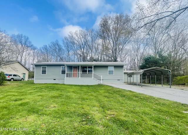 Property at 264 Fairway St, Crossville, TN 38571, 3 beds, 2 baths