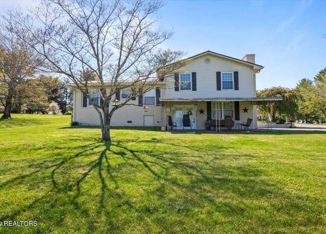 Property at 121 E Village Cir, Lafollette, TN 37766, 3 beds, 2 baths