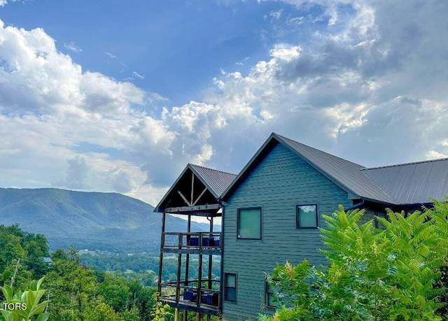 Property at 3429 Mountain Tyme Way, Sevierville, TN 37862, 3 beds, 3.5 baths