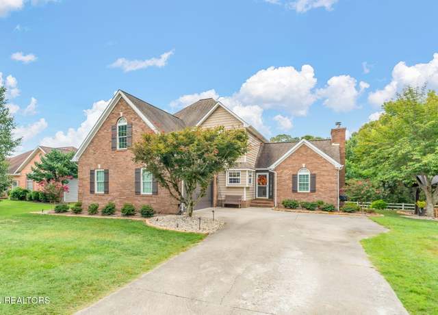 Property at 7813 Hickory Wind Ln, Knoxville, TN 37938, 4 beds, 3.5 baths