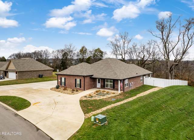 Property at 1916 Griffitts Mill Cir, Maryville, TN 37803, 3 beds, 2 baths