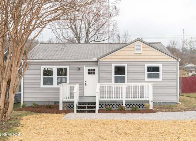 Property at 445 Cedar Ave, Knoxville, TN 37917, 3 beds, 2 baths