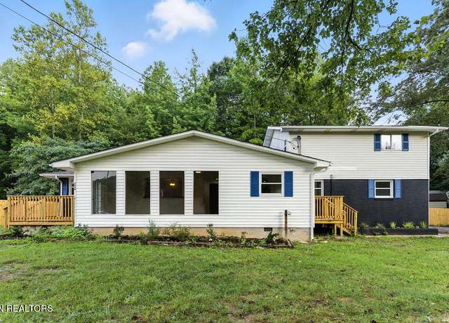 Property at 3034 Roane State Hwy, Harriman, TN 37748, 4 beds, 3 baths