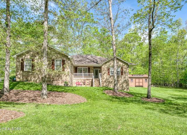Property at 131 Chickasaw Dr, Crossville, TN 38572, 3 beds, 2 baths