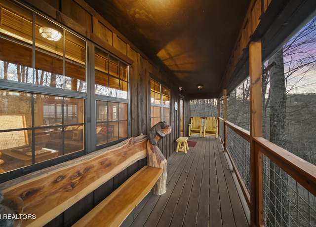 Property at 503 Eagle Trl, Gatlinburg, TN 37738, 2 beds, 2.5 baths