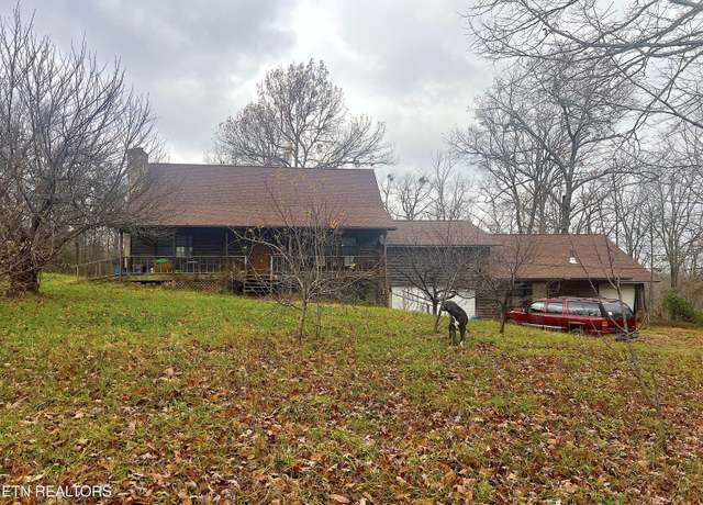 Property at 3679 Chilhowee Trl, Maryville, TN 37803, 5 beds, 4.5 baths