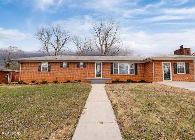 Property at 107 Mesa Rd, Maryville, TN 37804, 3 beds, 2 baths