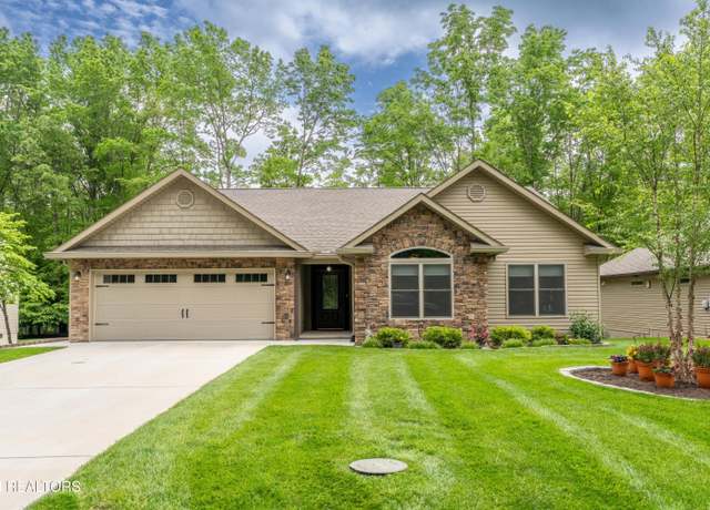 Property at 137 Malvern Rd, Crossville, TN 38558, 3 beds, 2 baths