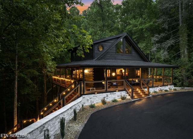 Property at 2705 Owls Cove Way, Sevierville, TN 37862, 2 beds, 2.5 baths