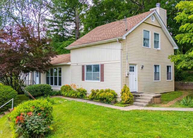 Property at 118 Andover Cir, Oak Ridge, TN 37830, 4 beds, 2 baths