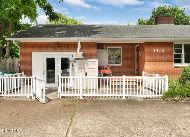 Property at 1415 Ebenezer Rd, Knoxville, TN 37922, 2 beds, 1.5 baths