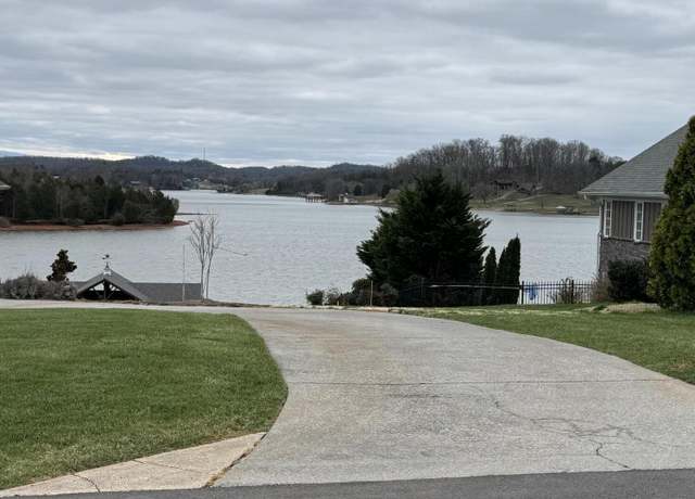 Property at 4720 Scenic Point Dr, Louisville, TN 37777, 2 beds, 2 baths