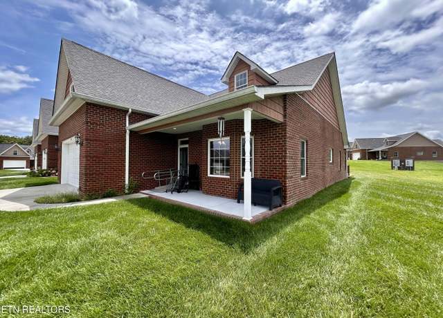 Property at 139 Genesis Ave, Crossville, TN 38571, 3 beds, 3 baths