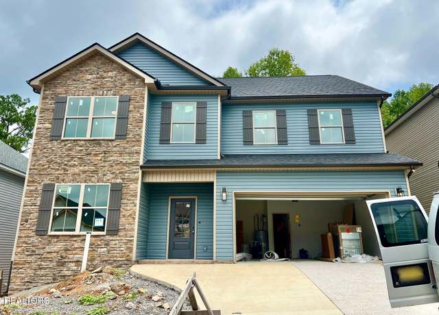 Property at 1204 Madison Oaks Rd, Knoxville, TN 37924, 4 beds, 3 baths