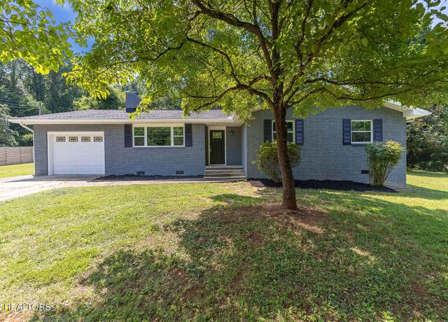 Property at 210 E Norton Rd, Knoxville, TN 37920, 3 beds, 2 baths