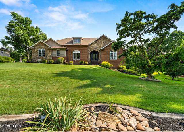 Property at 4605 Simona Rd, Knoxville, TN 37918, 6 beds, 3 baths