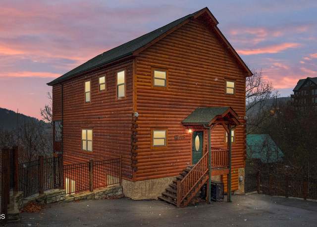 Property at 1023 Black Bear Cub Way, Sevierville, TN 37862, 4 beds, 5.5 baths