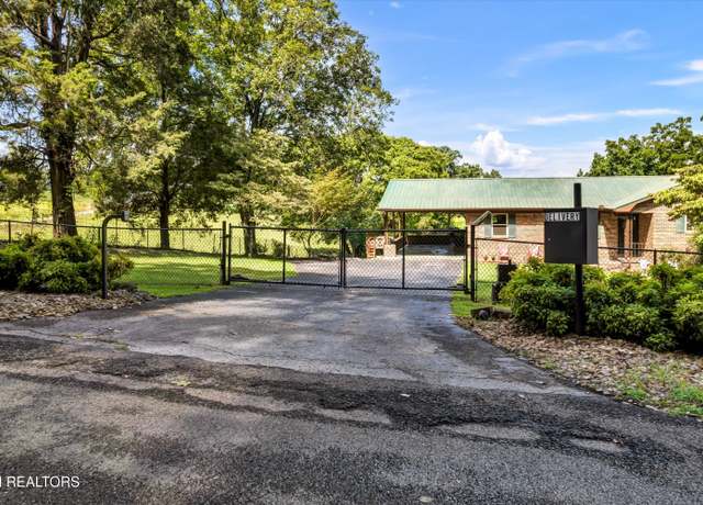 Property at 2451 Black Oak Rd, Jefferson City, TN 37760, 3 beds, 2 baths