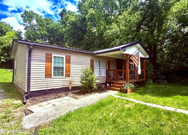 Property at 714 Fair St, Sweetwater, TN 37874, 3 beds, 2 baths