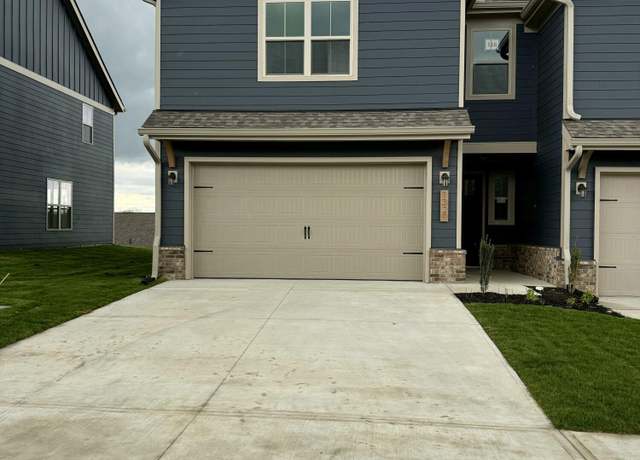 Property at 1329 Mountain Quail Cir, Maryville, TN 37801, 3 beds, 2.5 baths