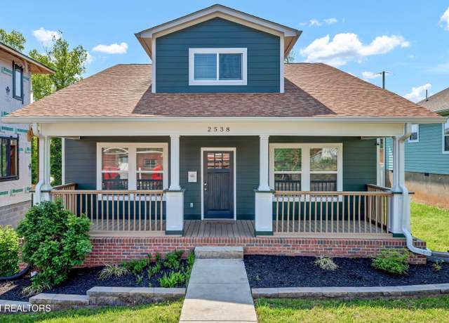 Property at 2538 Washington Ave, Knoxville, TN 37917, 4 beds, 4 baths
