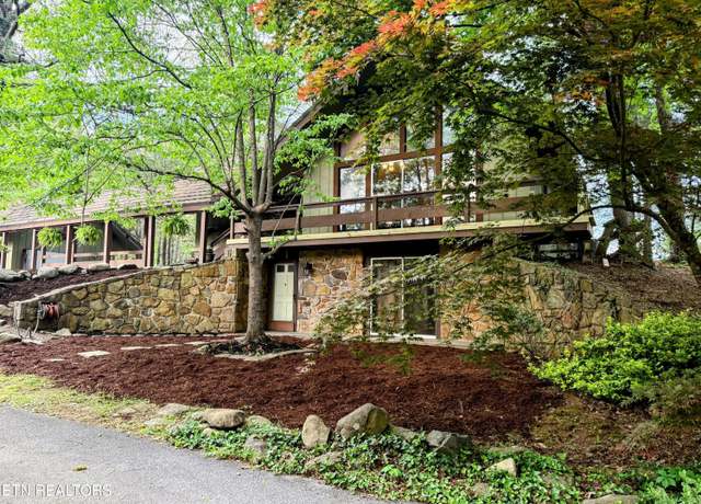 Property at 338 Saint Andrews Way, Gatlinburg, TN 37738, 3 beds, 2 baths