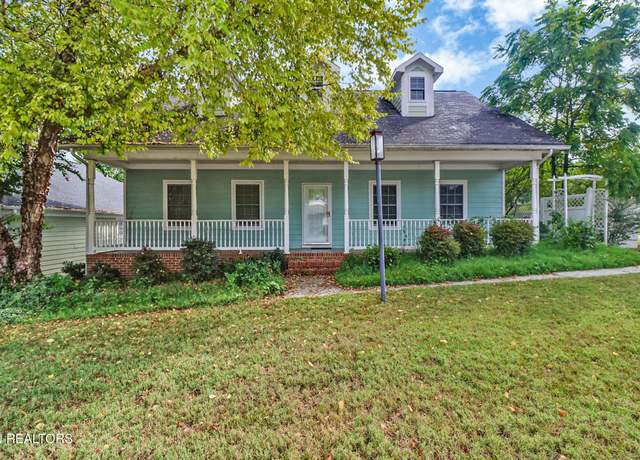 Property at 116 W Gettysburg Ave, Oak Ridge, TN 37830, 3 beds, 2 baths