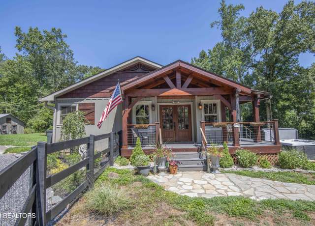 Property at 8851 Gammon Way, Knoxville, TN 37922, 3 beds, 3 baths