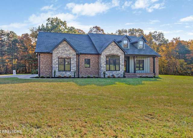 Property at 114 Hutchinson Dr, Jamestown, TN 38556, 3 beds, 3.5 baths