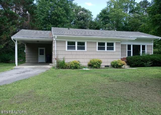 Property at 1005 Hollywood Dr, Middlesboro, KY 40965, 3 beds, 1 bath