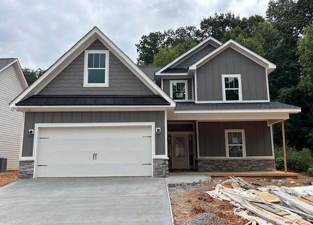 Property at 1805 Green Meadows Ln, Lenoir City, TN 37771, 4 beds, 3.5 baths