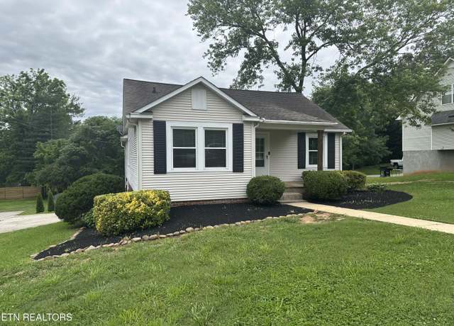 Property at 503 S Ruth St, Maryville, TN 37803, 3 beds, 1 bath