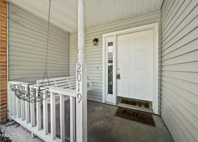 Property at 2019 Silverbrook Dr, Knoxville, TN 37923, 2 beds, 2 baths