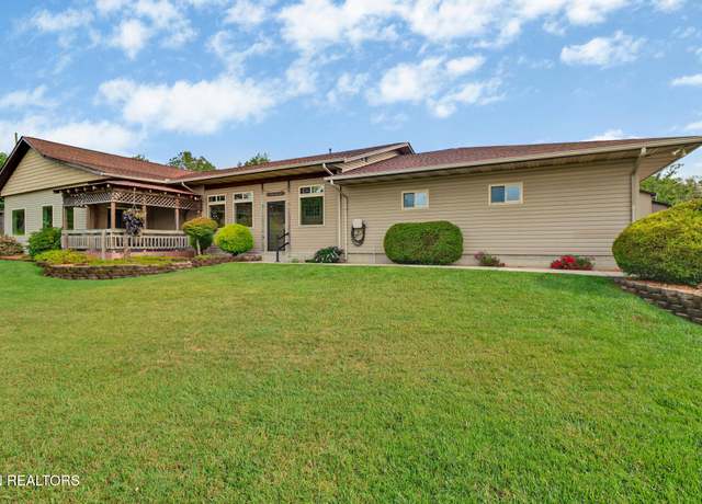 Property at 2069 Cravens Dr, Crossville, TN 38572, 3 beds, 2.5 baths