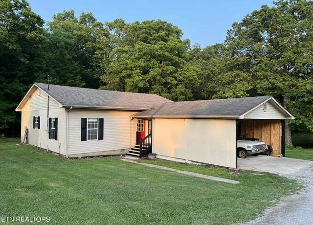 Property at 798 Lawson Rd, Crossville, TN 38571, 2 beds, 2 baths