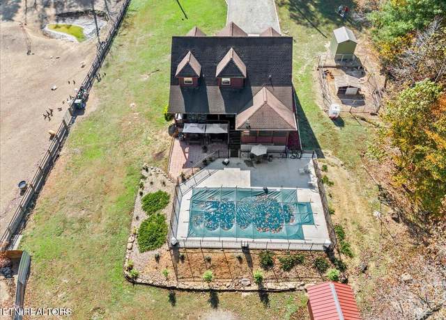 Property at 600 Catoosa Rd, Wartburg, TN 37887, 3 beds, 2.5 baths