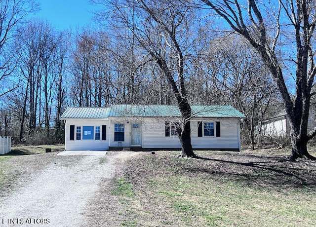 Property at 162 Andy Baird Dr, Lafollette, TN 37766, 4 beds, 2 baths