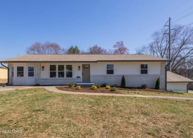 Property at 838 Whitehall Rd, Knoxville, TN 37909, 4 beds, 2.5 baths