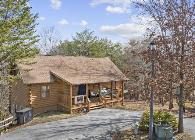 Property at 2819 Alexander Pl, Pigeon Forge, TN 37863, 4 beds, 4 baths