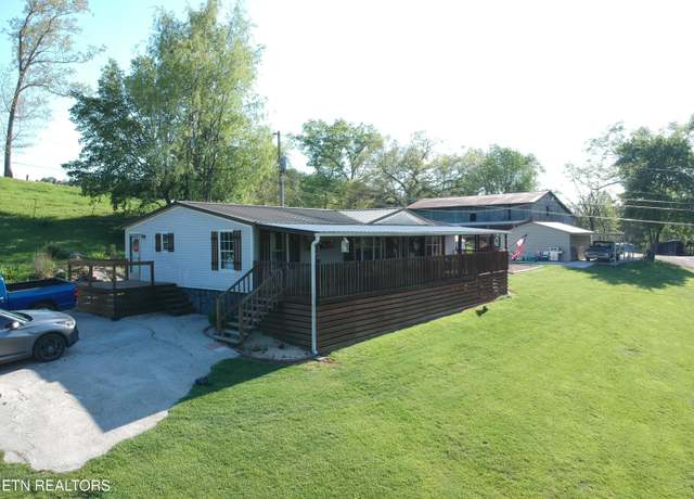 Property at 1267 Oxford Hollow Rd, New Tazewell, TN 37825, 3 beds, 2 baths