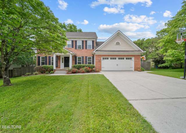 Property at 8820 Shoreham Blvd, Knoxville, TN 37922, 3 beds, 2.5 baths
