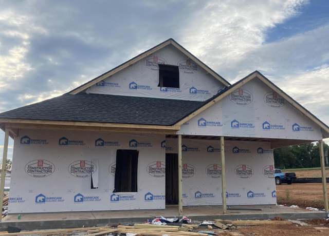 Property at 1021 Wentford Ave, Sweetwater, TN 37874, 3 beds, 2 baths