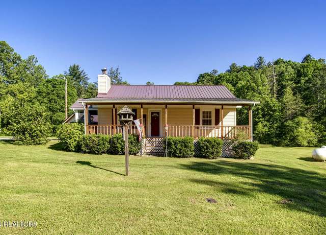 Property at 883 Old Harriman Hwy, Harriman, TN 37748, 2 beds, 1 bath