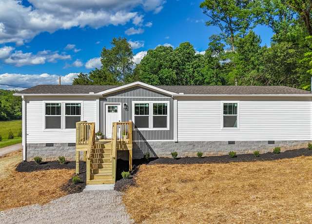 Property at 2128 Duncan Rd, Maryville, TN 37803, 3 beds, 2 baths