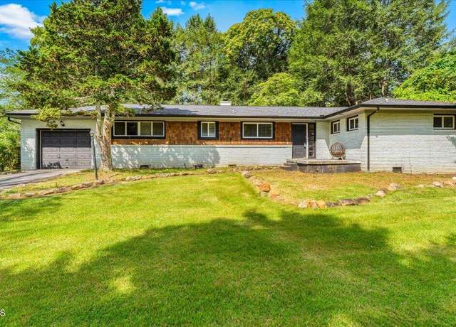 Property at 707 Wesley Rd, Knoxville, TN 37909, 3 beds, 2 baths