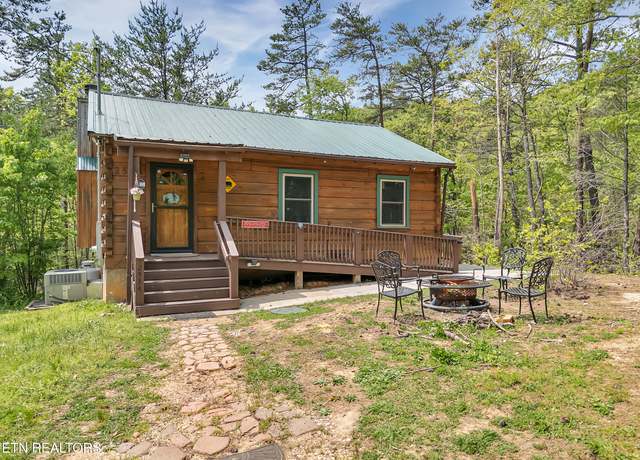 Property at 2534 Black Bear Ln, Sevierville, TN 37876, 2 beds, 1 bath