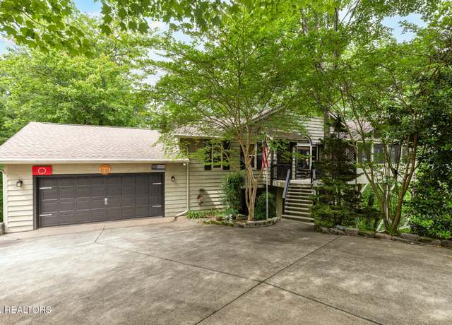 Property at 620 Hawk View Dr, Townsend, TN 37882, 2 beds, 2 baths